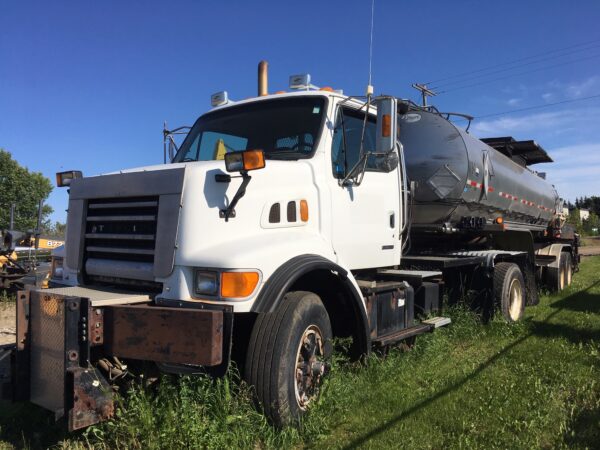 2002 Sterling S/A Truck