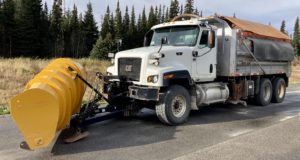 2016 CAT Model CT681SG T/A Plow/Sander/Dump Truck