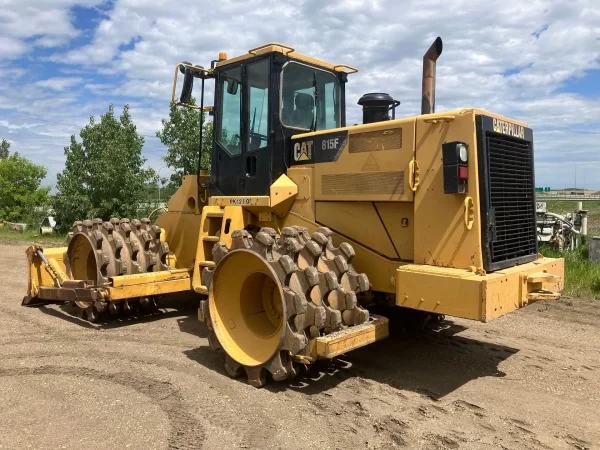 2005 CAT 815F Compactor