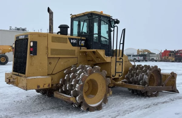 2009 CAT 815F Compactor